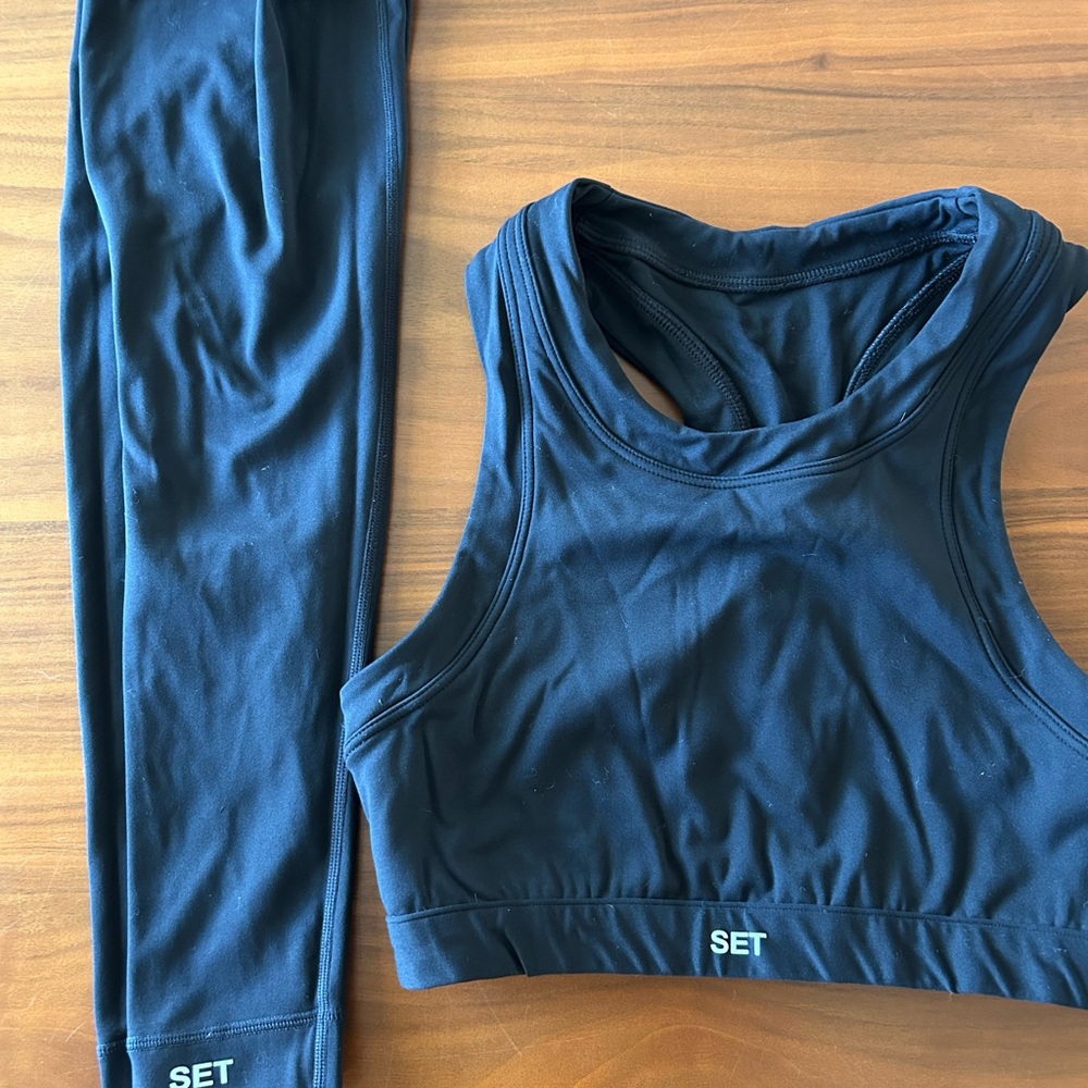 Set Active black workout set